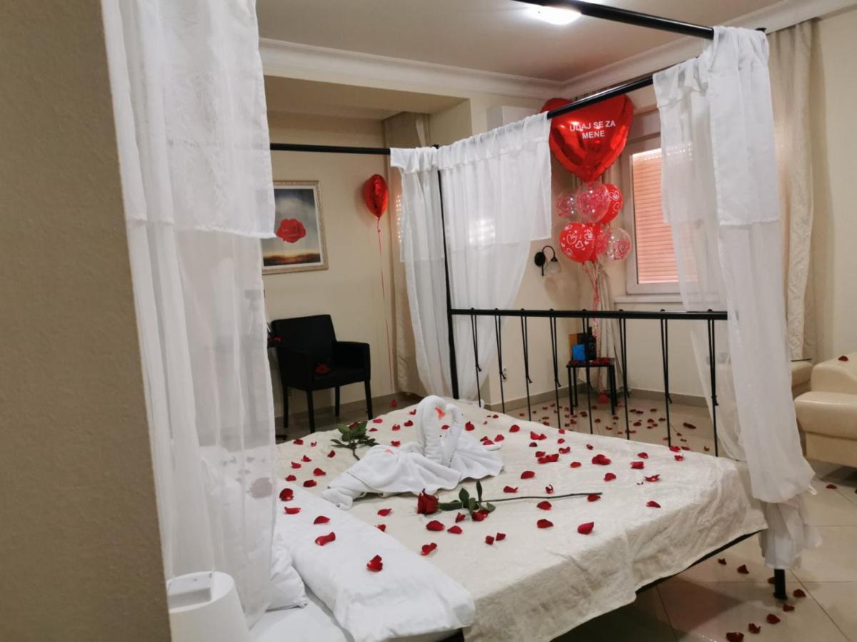 Garni Hotel Dash Újvidék Kültér fotó