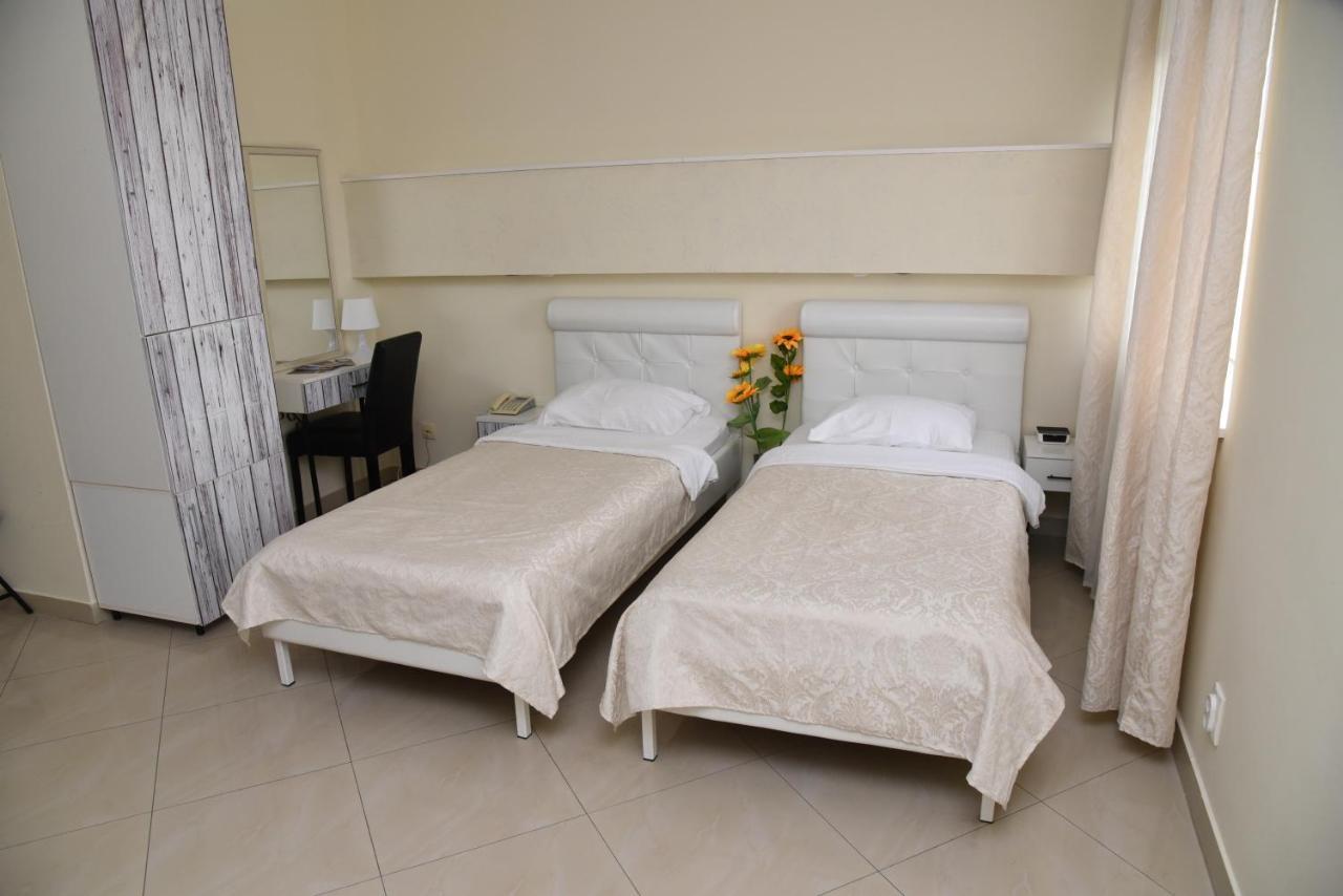 Garni Hotel Dash Újvidék Kültér fotó