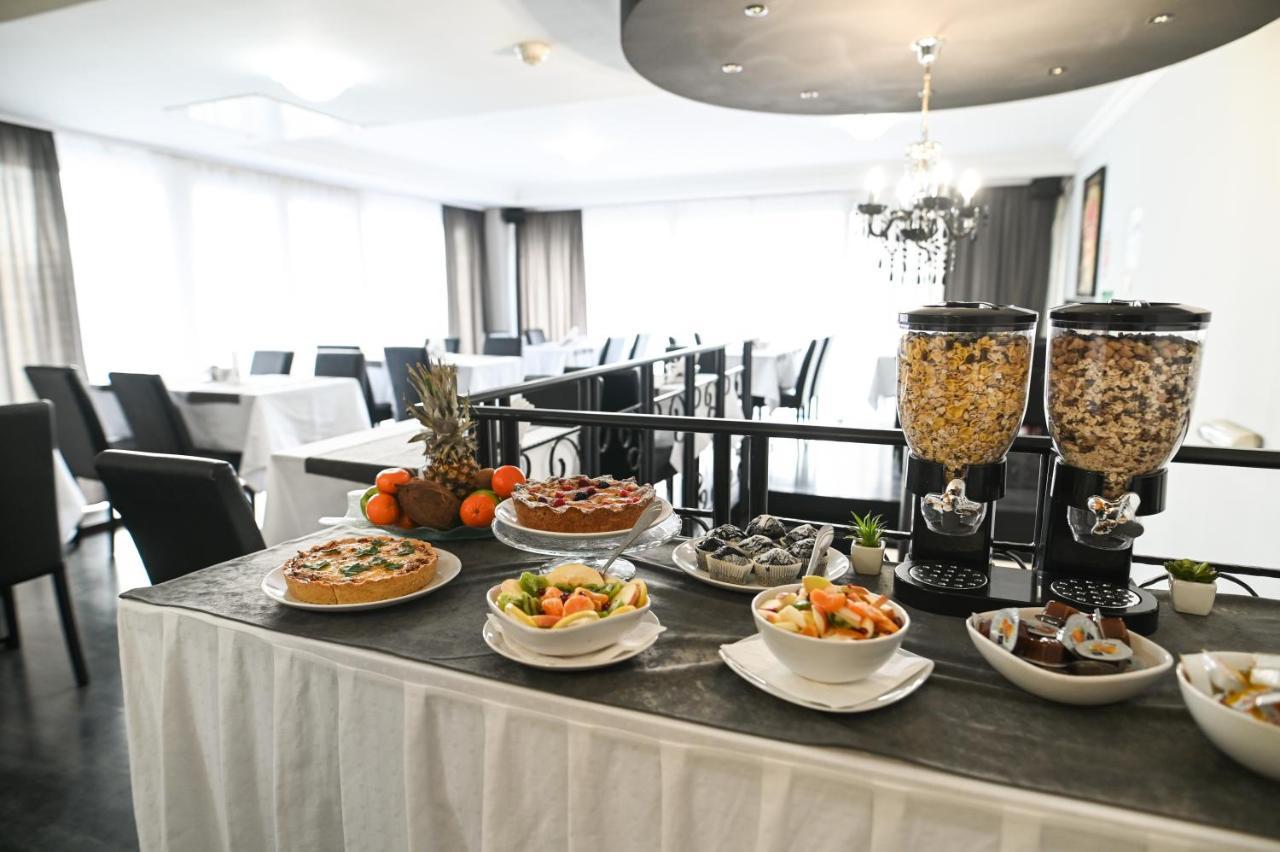 Garni Hotel Dash Újvidék Kültér fotó