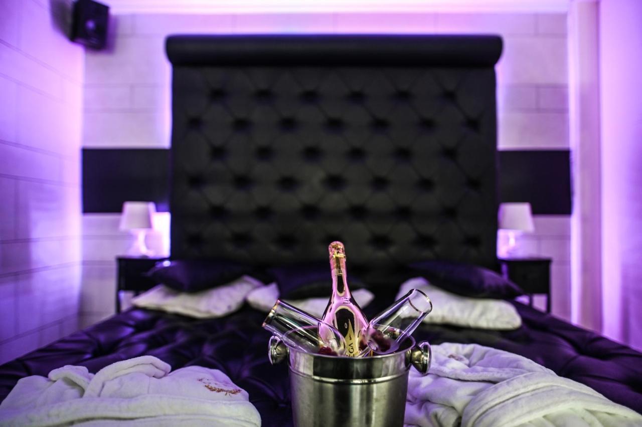 Garni Hotel Dash Újvidék Kültér fotó