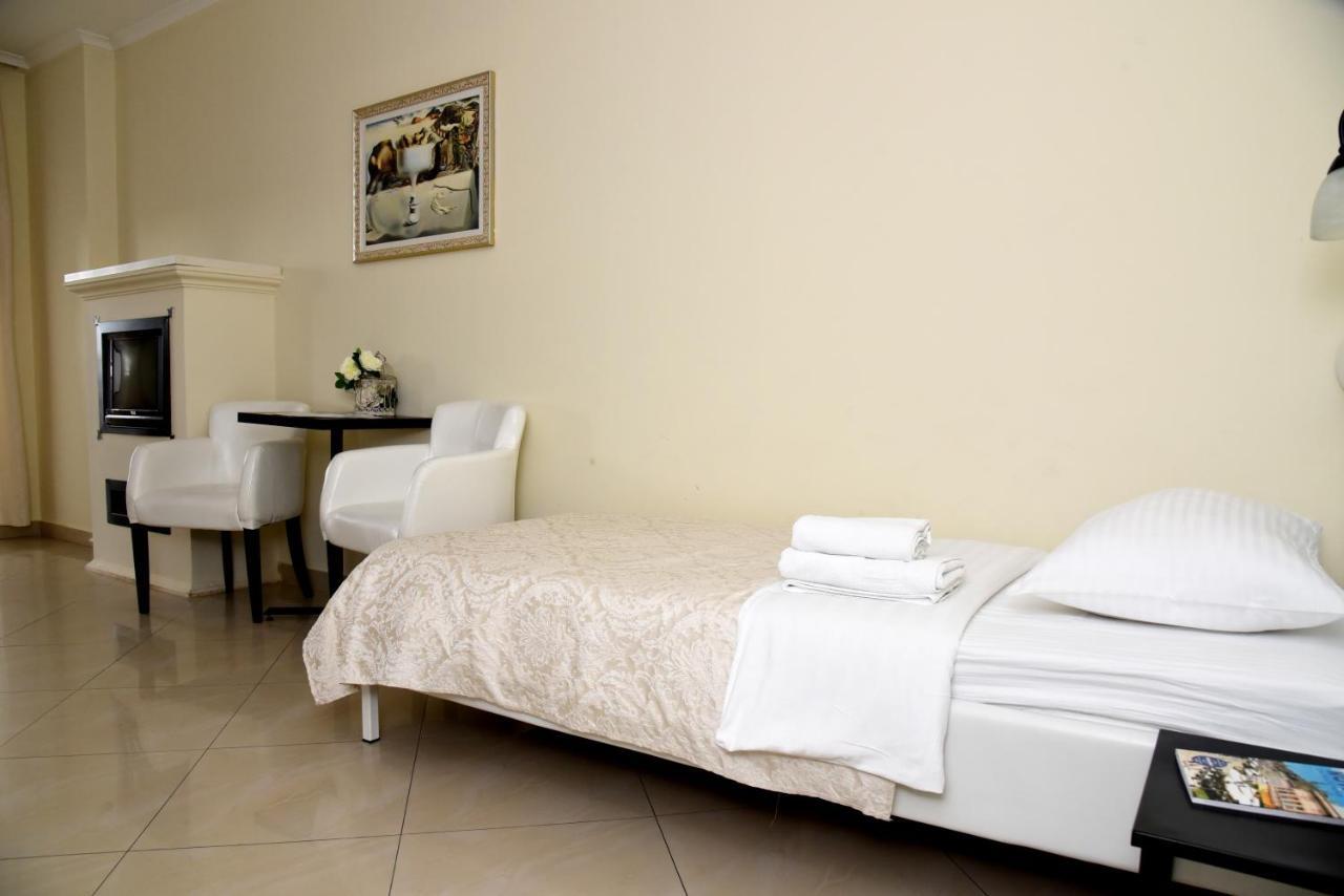 Garni Hotel Dash Újvidék Kültér fotó