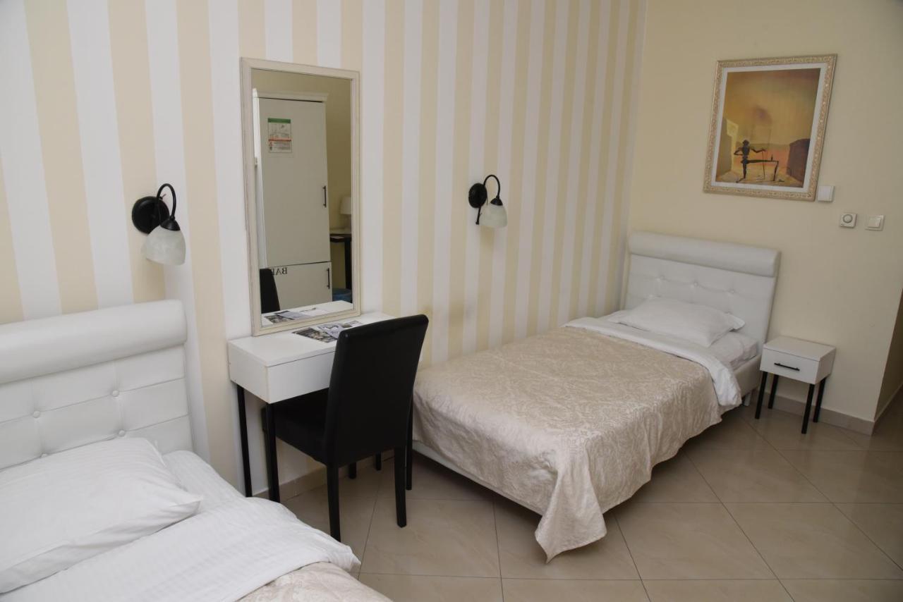 Garni Hotel Dash Újvidék Kültér fotó
